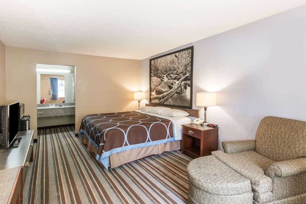 Super 8 by Wyndham Caryville TN