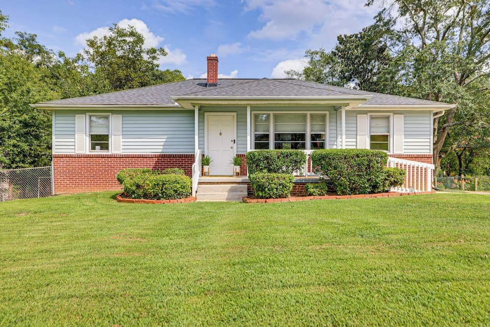 Families Welcome, Fenced Yard: Inviting Greer Home