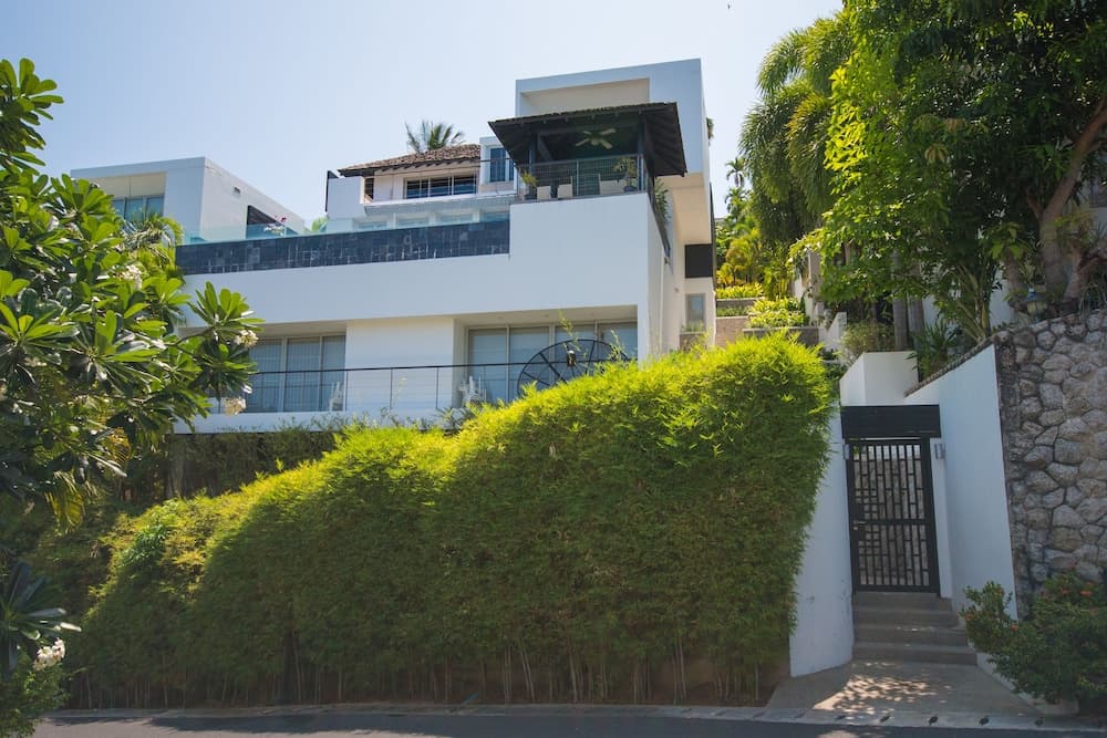 Beautiful 3-Bedroom Villa at Surin Beach
