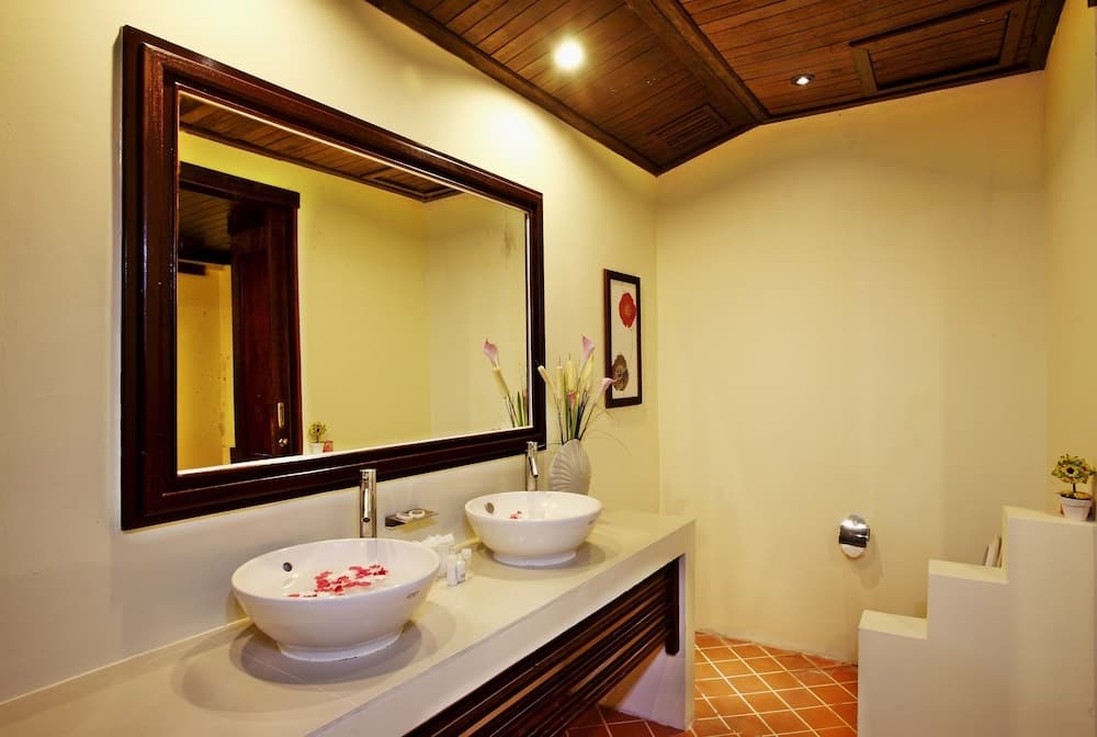 The Kara Pool Villa