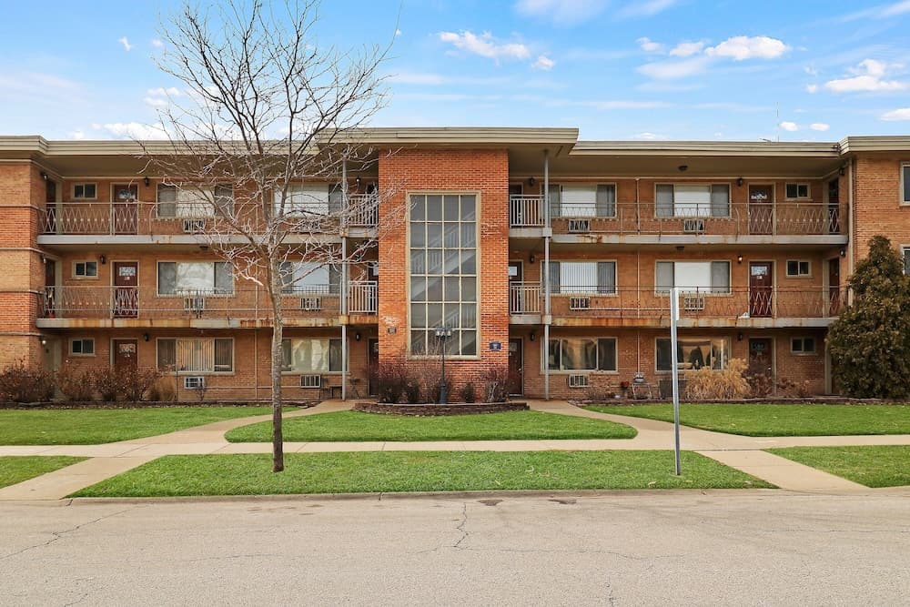 Cozy 1BR Apartment in Arlington Heights