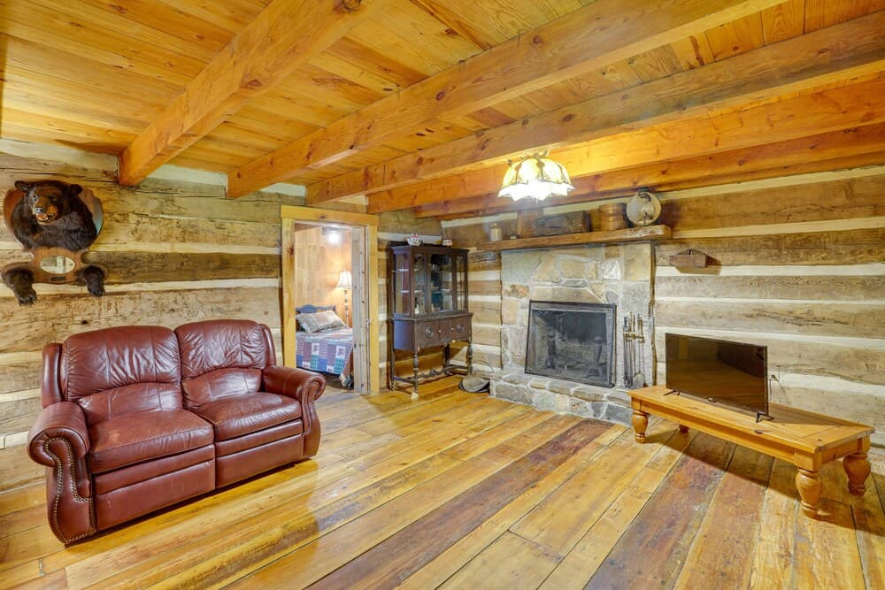 Historic Cabin Retreat ~ 2 Mi to Seneca Rocks!