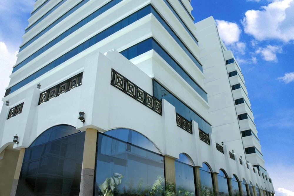 THE PARK HOTEL Formerly Al Jawhara Gardens