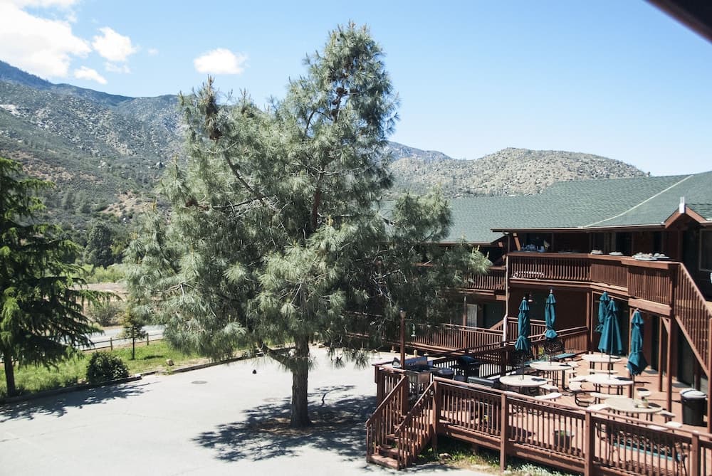 Corral Creek Lodge