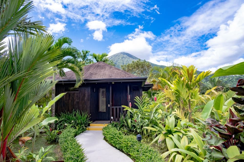 Hotel Lomas del Volcán