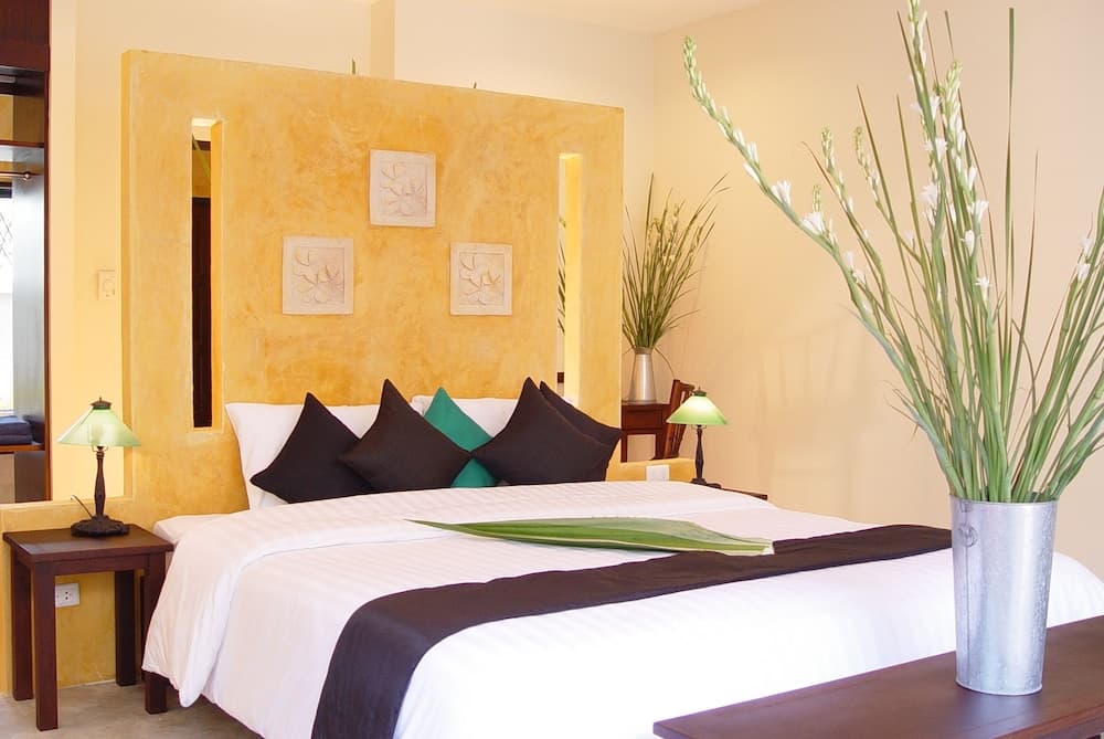 The Old Phuket - Karon Beach Resort