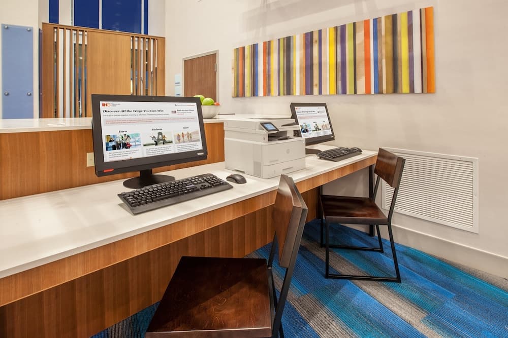 Holiday Inn Express & Suites Indianapolis NE - Noblesville by IHG