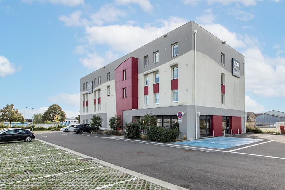 ACE Hôtel Chartres