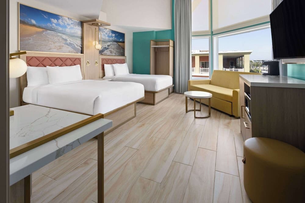 The Vibes Hotel, Trademark Collection by Wyndham