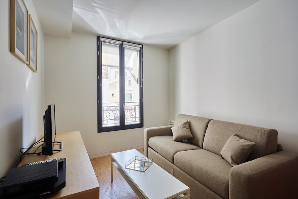 New Apartment Boulogne Facing "les Passages"