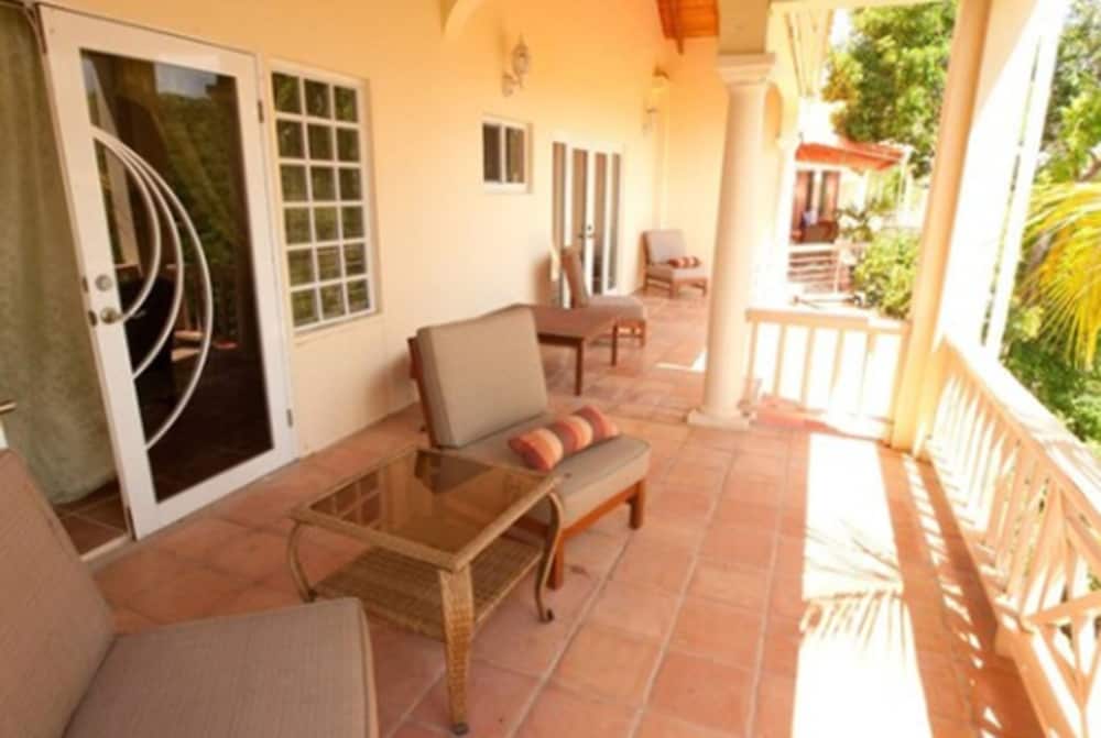 Coconut Tree Villa