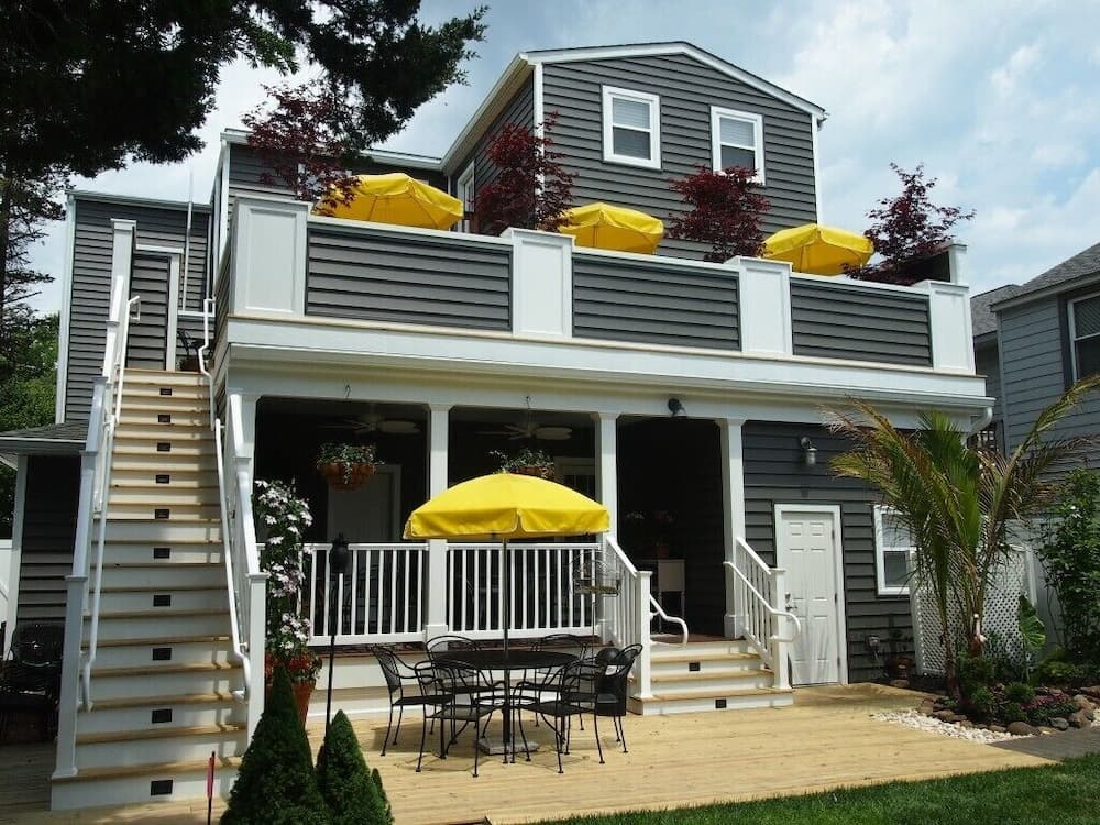 Rehoboth Guest House - Adults only
