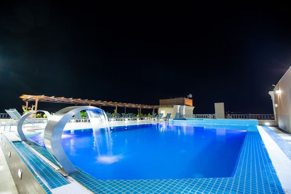 Petra Moon Luxury Hotel