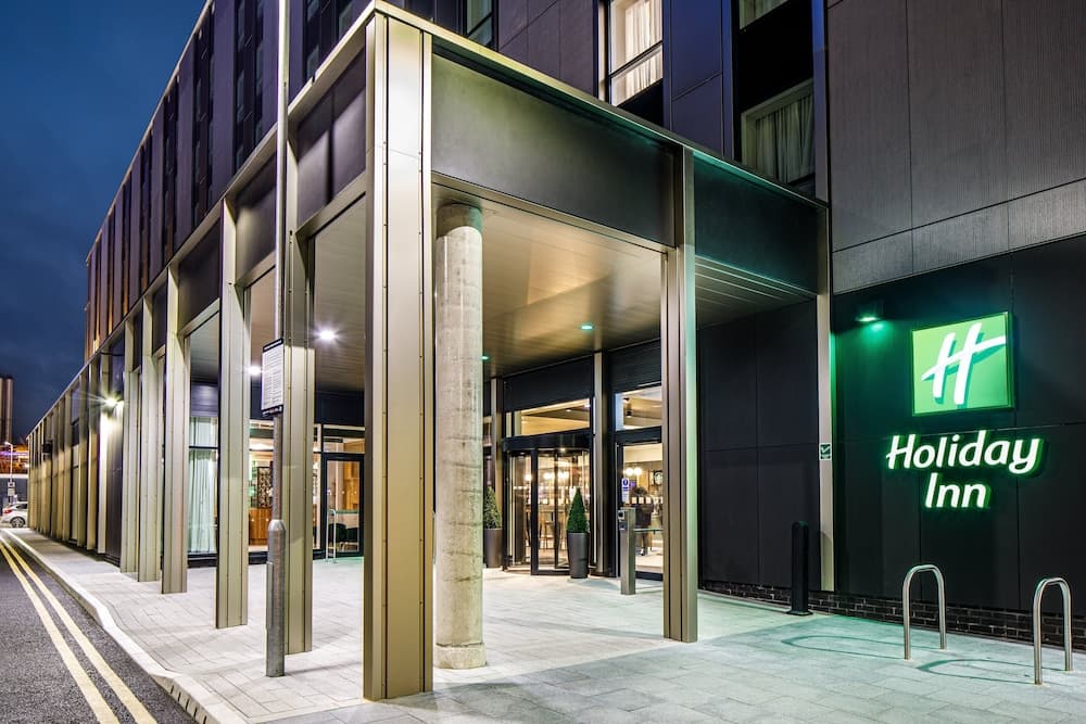 Holiday Inn Manchester Airport by IHG