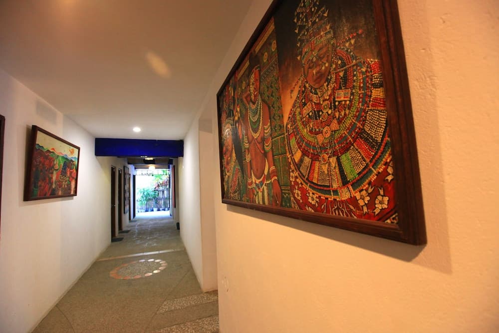 Hannah Hotel