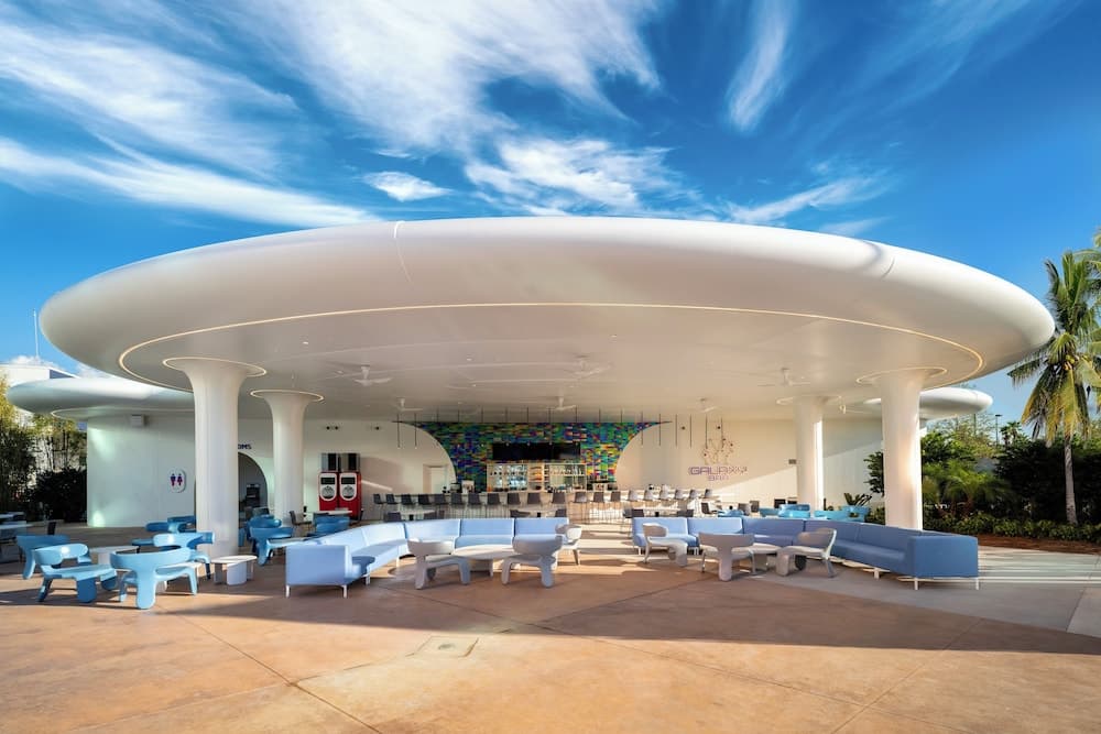 Universal's Stella Nova Resort