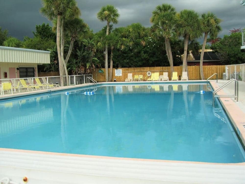 Venice Villas Poolside 41A