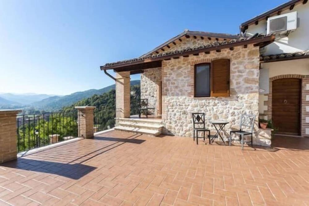 Pucci Country House