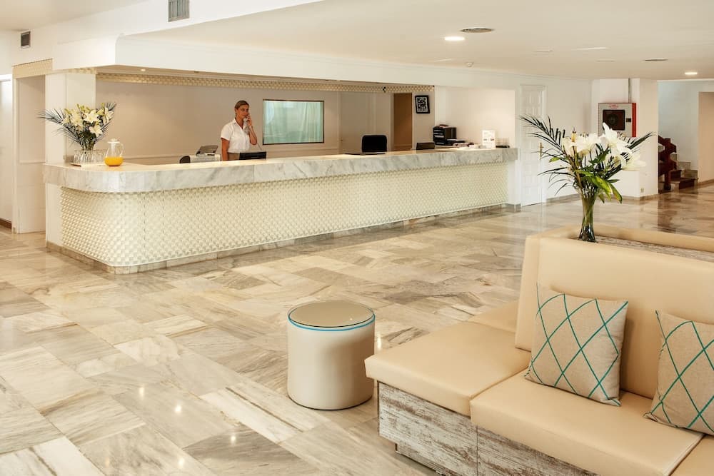 Sentido Fido Tucan - Adults Only