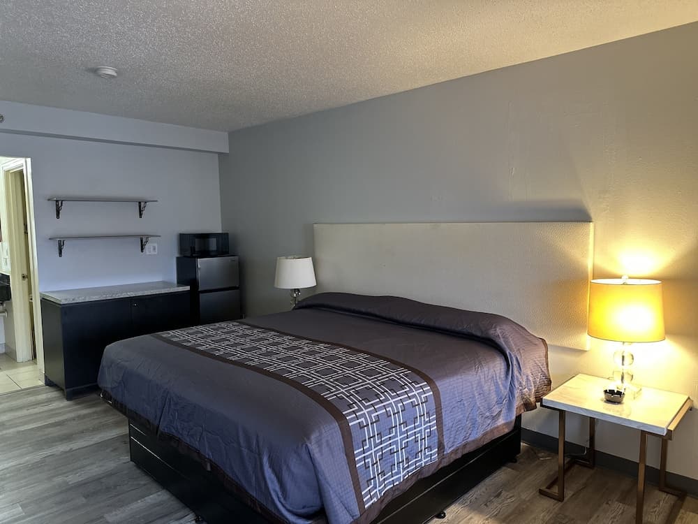 Capital O Elite Inn & Suites South Holland I 94