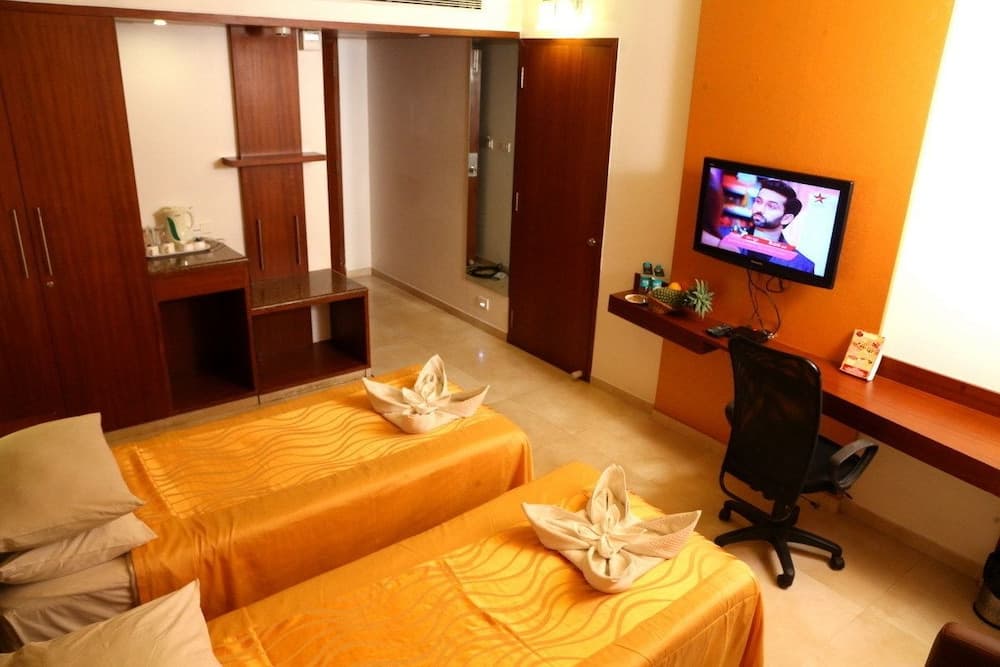 Srinivas Saffron Hotel