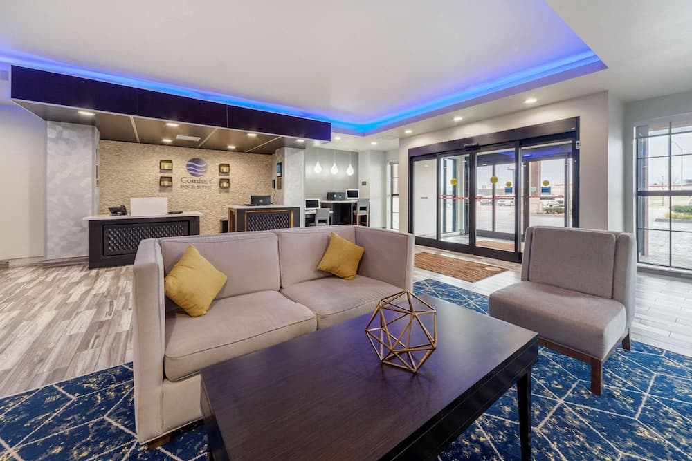 Comfort Inn & Suites Oklahoma City South I-35
