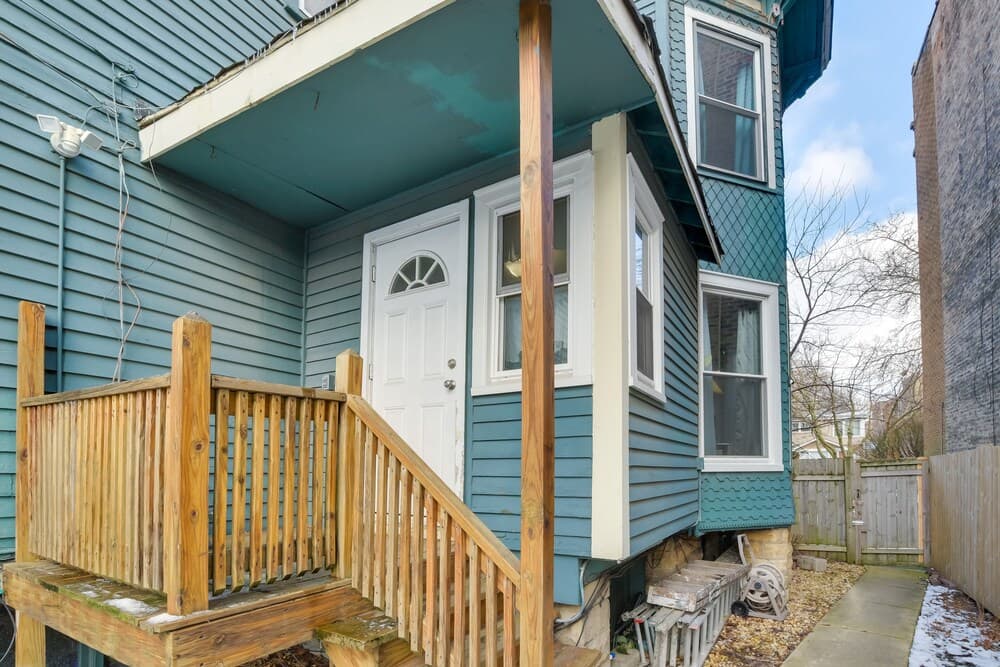 Cozy Oak Park Apartment: Walk to Parks & Dining!