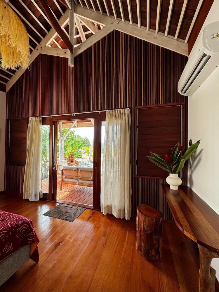 Moorea Reef Bungalows