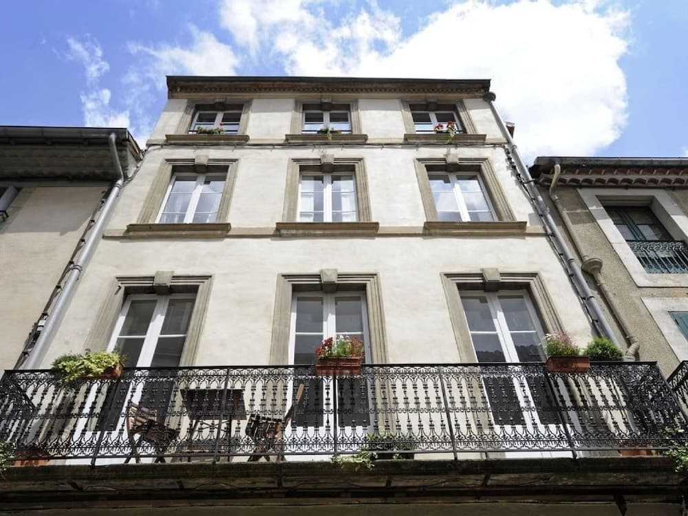 The Apartments Rue Barbès
