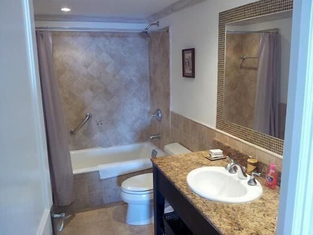 South Ocean Villa 402