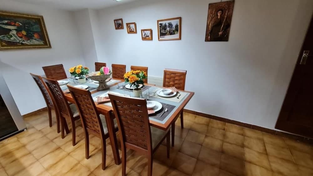 Charming Villa in Moniatis, Cyprus - Private Pool & Garden