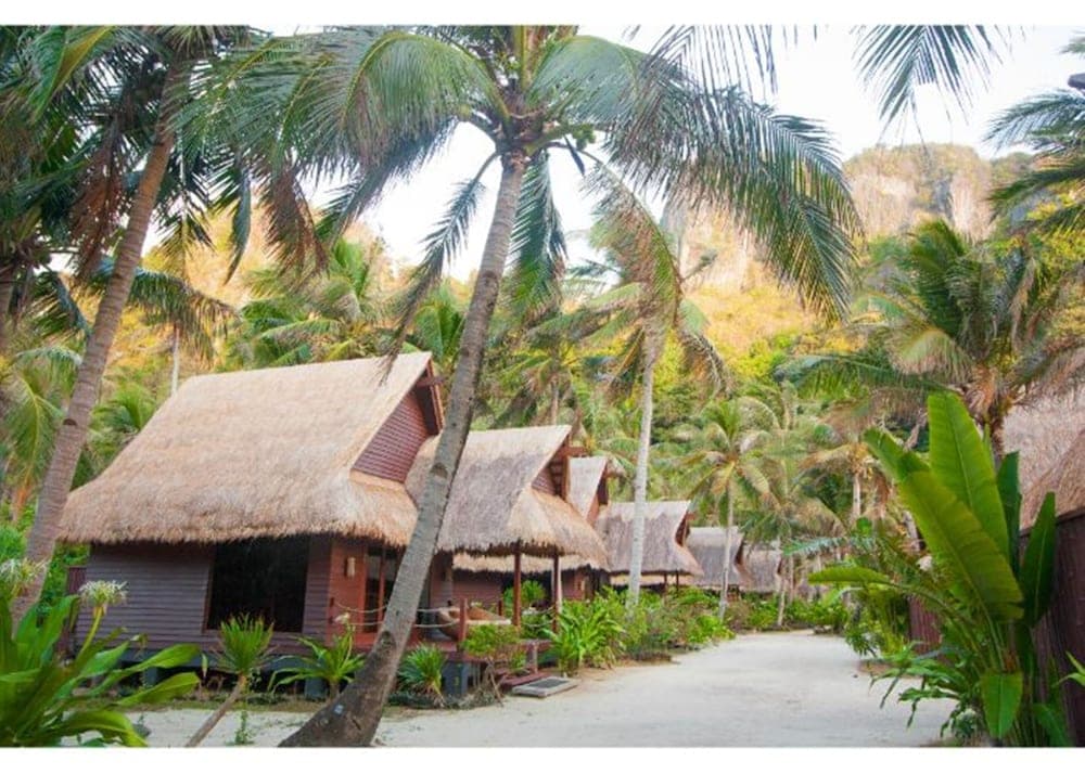 Cauayan Island Resort