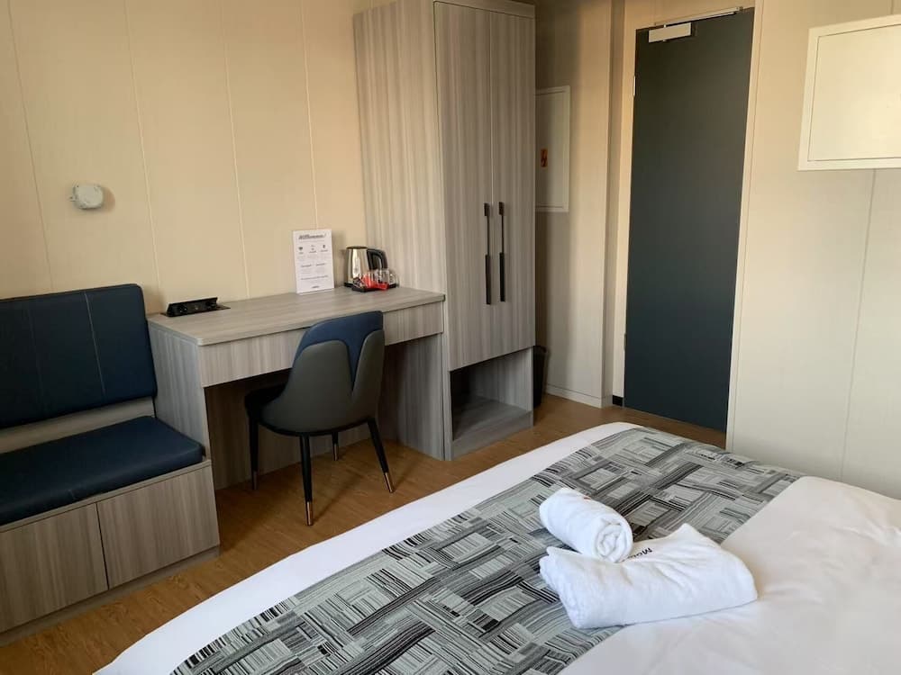 Mooncity Hotel & Boardinghouse