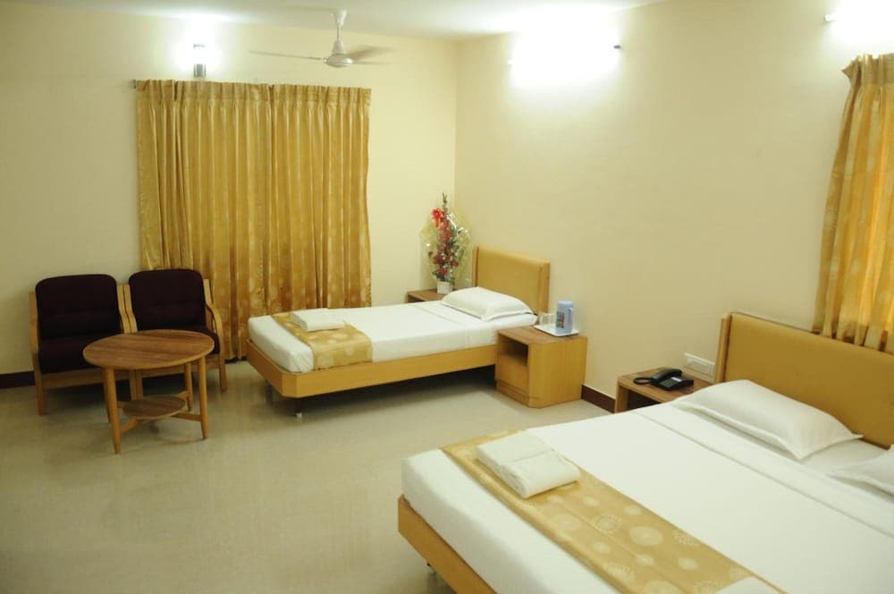Hotel Rajadhane