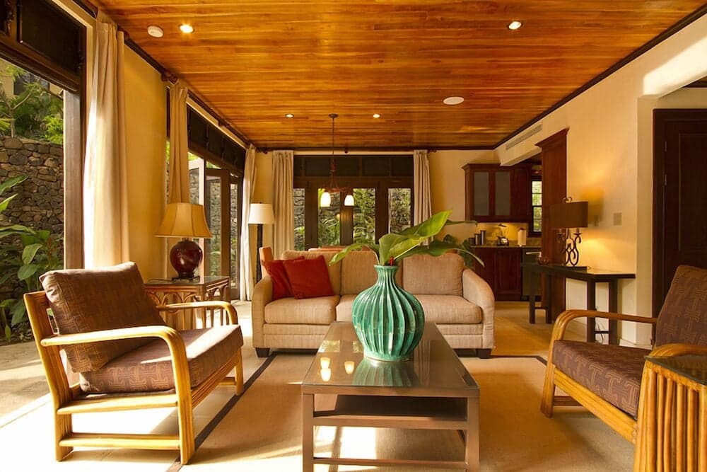 Jet Luxury at Langosta BeachResortVillas