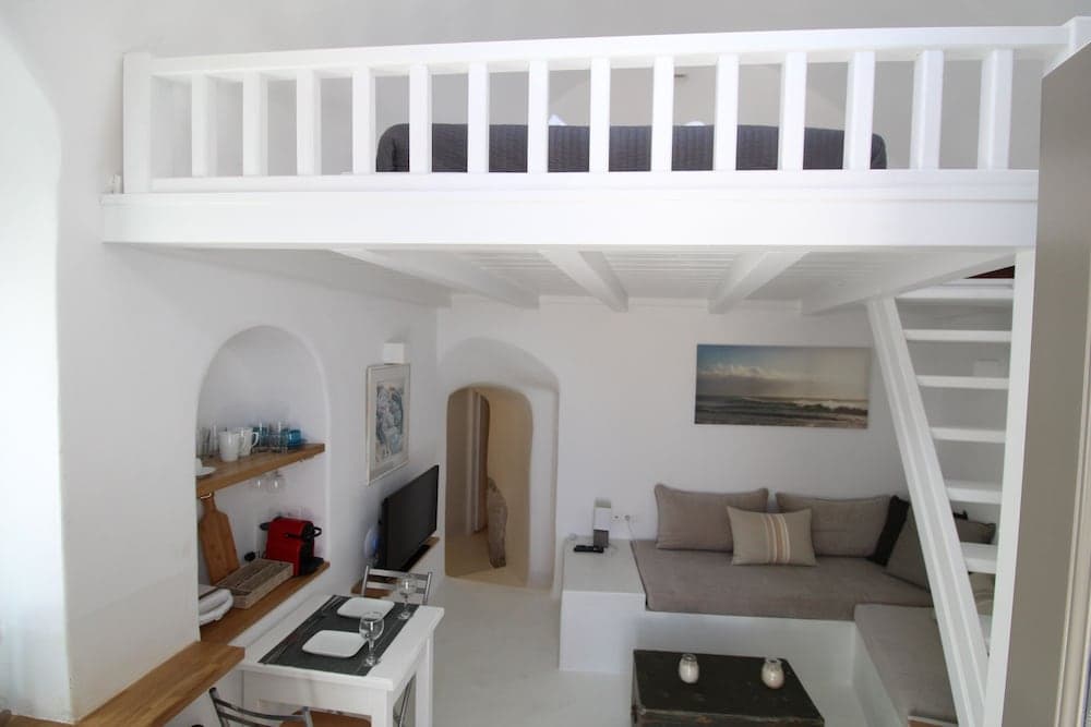 Astrea Suites