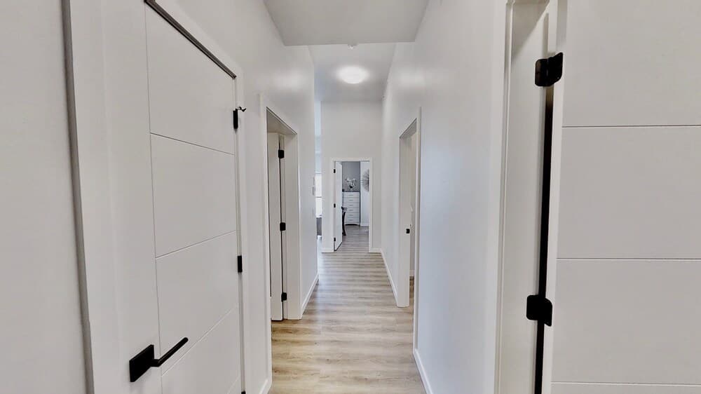 Brand New, Top Floor Condo Downtown