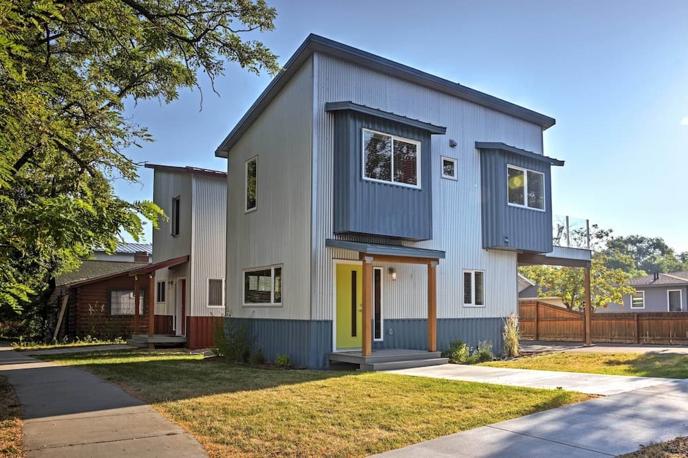 Missoula Getaway w/ Balcony, 2 Mi to Downtown!