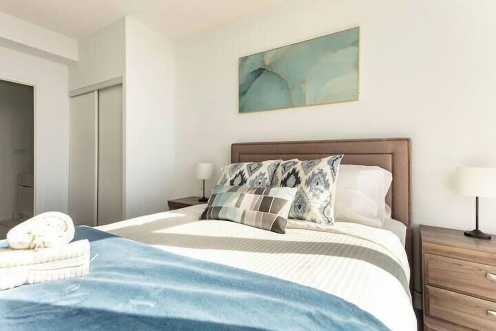 Downtown Toronto Luxury Suites