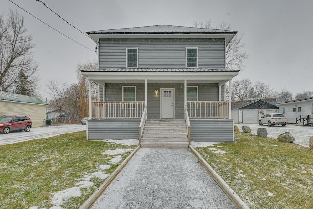 Bright & Modern Home: 2 Mi to Presque Isle Airport