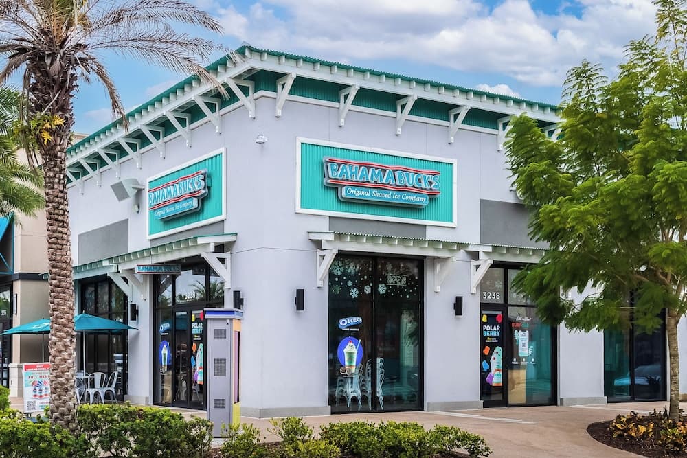Turquoise Breeze Close to Disney