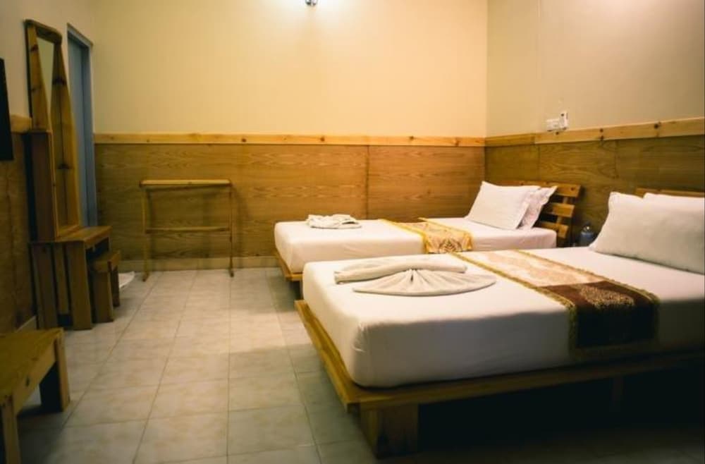 Holiday Lodge
