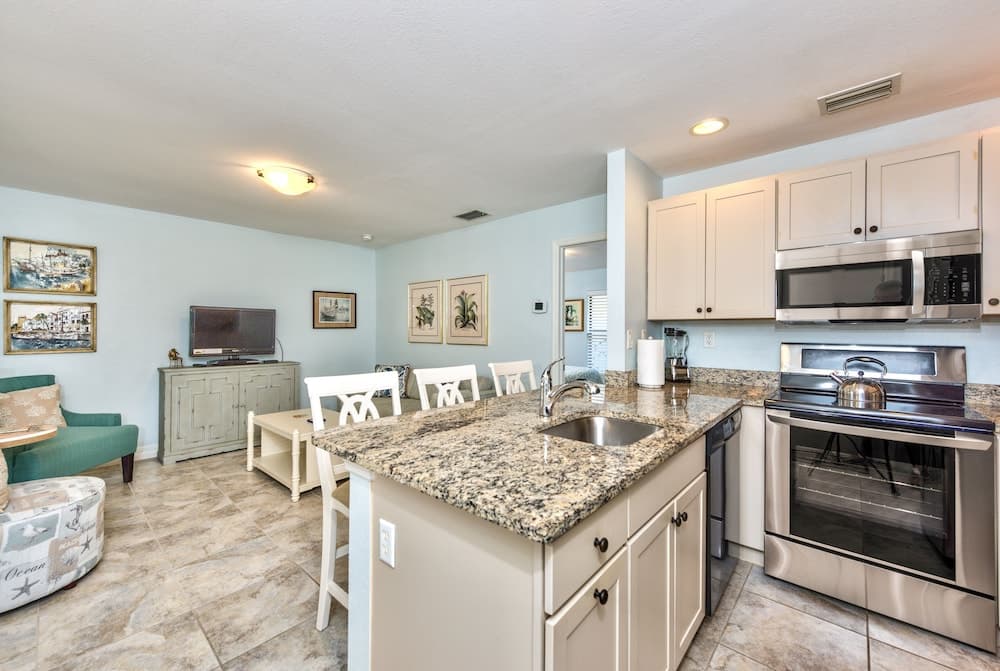 Le Monaco Vacation Rental 5th Avenue Naples