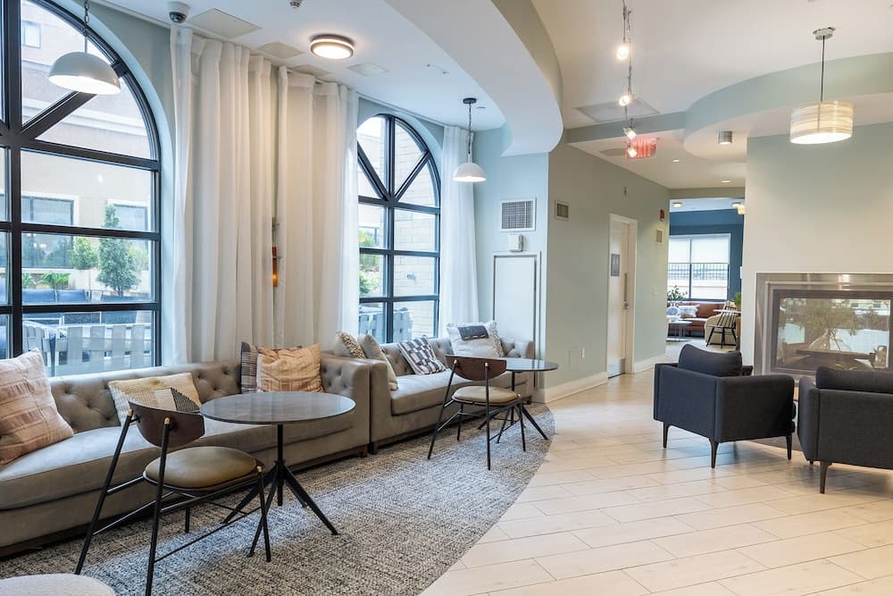 15 Bank Street - BSC-207L