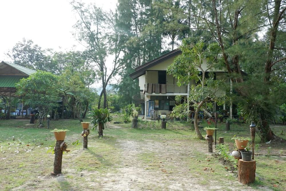 The Camp Resort
