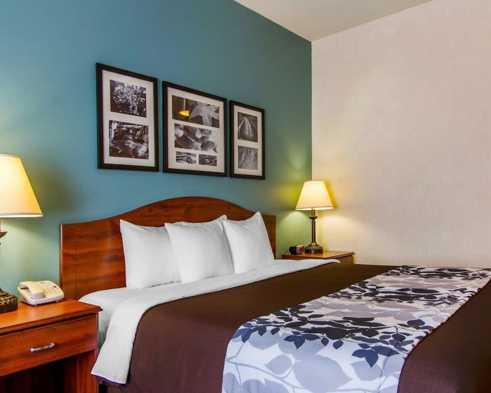 Sleep Inn & Suites Evansville - Casper