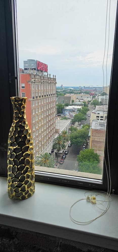 Exclusive 1Bedroom Condo