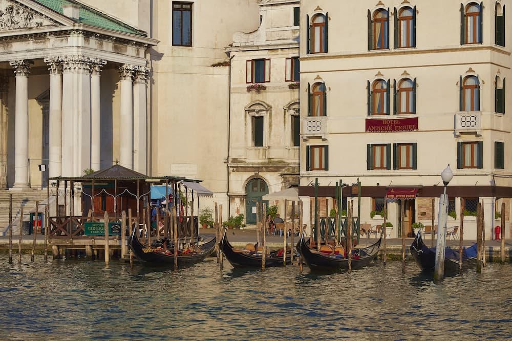 Hotel Antiche Figure