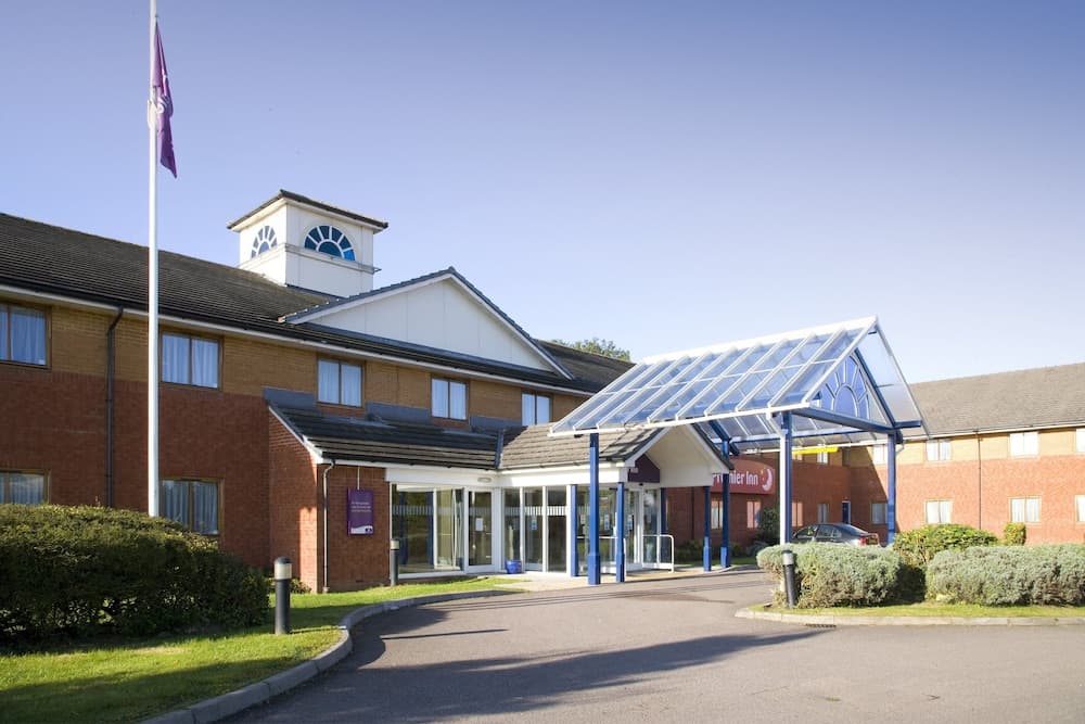 Premier Inn Luton South - M1 J9