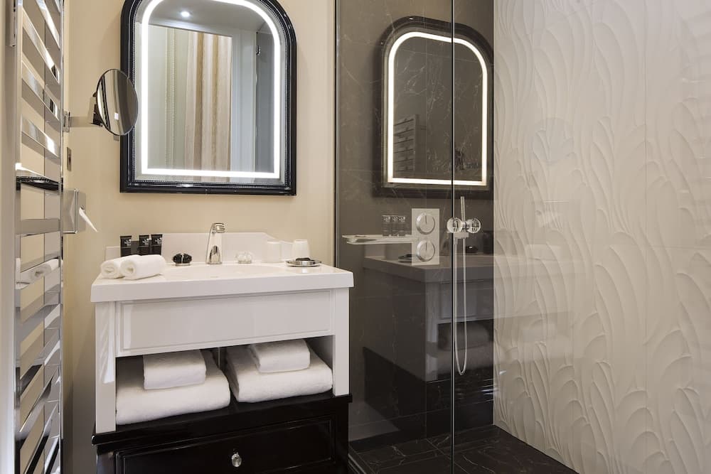 Hotel Le Narcisse Blanc & Spa